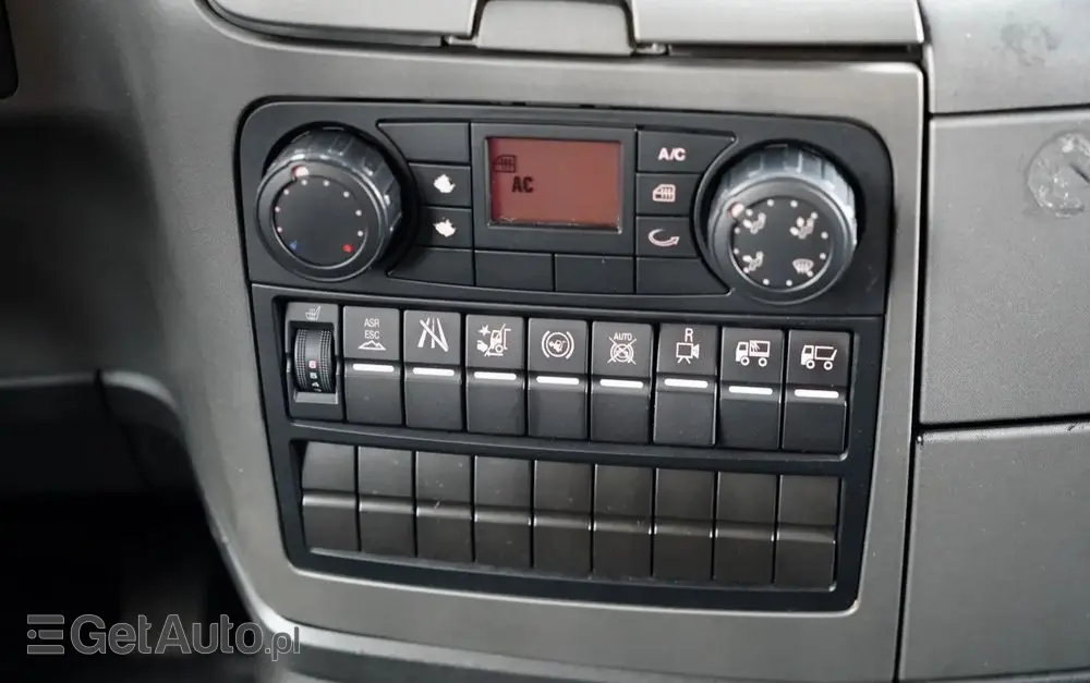 MAN TGM 12.290 / 4x2 / CHŁODNIA 7,8 M / AGREGAT THERMO KING T-1200 R / WINDA ZAŁADOWCZA / MUTLITEMPERATURA / DHOLLANDIA / SPROWADZONY 