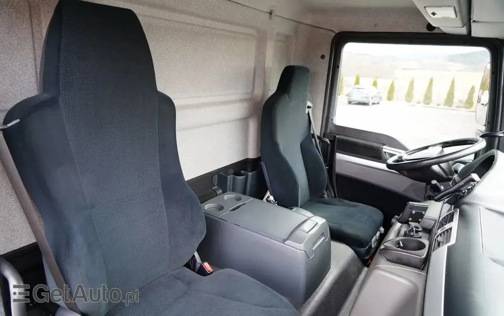 MAN TGM 12.290 / 4x2 / CHŁODNIA 7,8 M / AGREGAT THERMO KING T-1200 R / WINDA ZAŁADOWCZA / MUTLITEMPERATURA / DHOLLANDIA / SPROWADZONY 