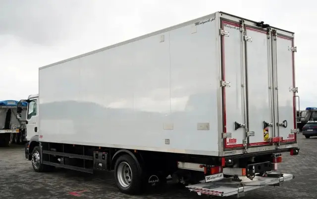MAN TGM 12.290 / 4x2 / CHŁODNIA 7,8 M / AGREGAT THERMO KING T-1200 R / WINDA ZAŁADOWCZA / MUTLITEMPERATURA / DHOLLANDIA / SPROWADZONY 