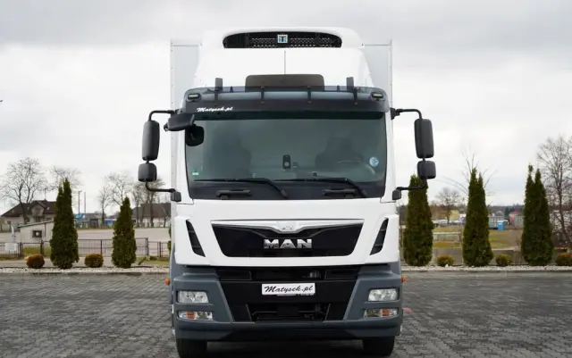 MAN TGM 12.290 / 4x2 / CHŁODNIA 7,8 M / AGREGAT THERMO KING T-1200 R / WINDA ZAŁADOWCZA / MUTLITEMPERATURA / DHOLLANDIA / SPROWADZONY 
