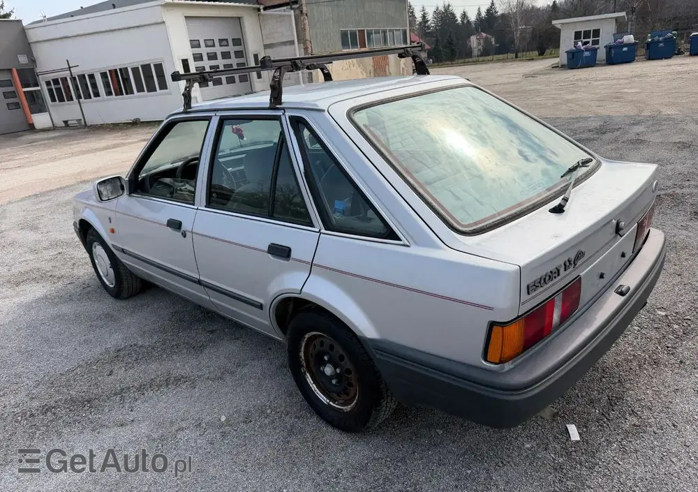FORD Escort 