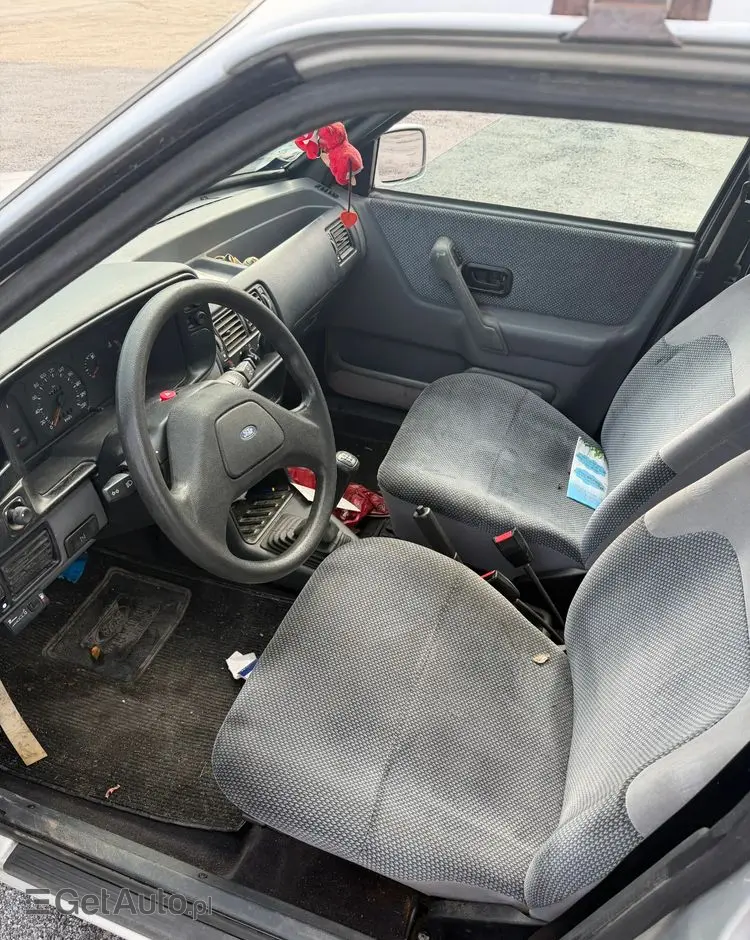 FORD Escort 