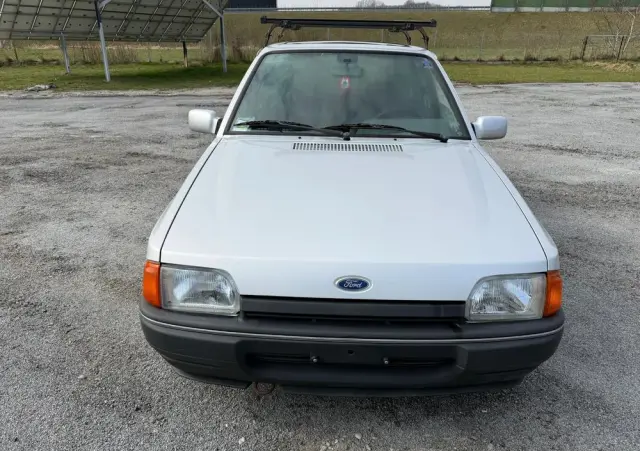 FORD Escort 