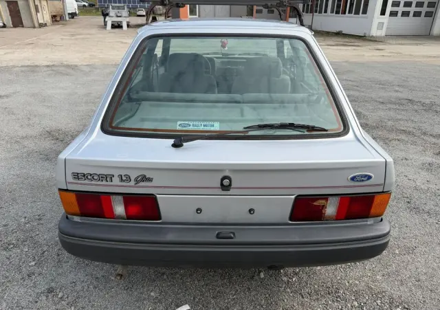 FORD Escort 