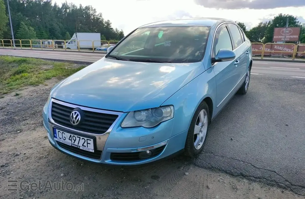 VOLKSWAGEN Passat 