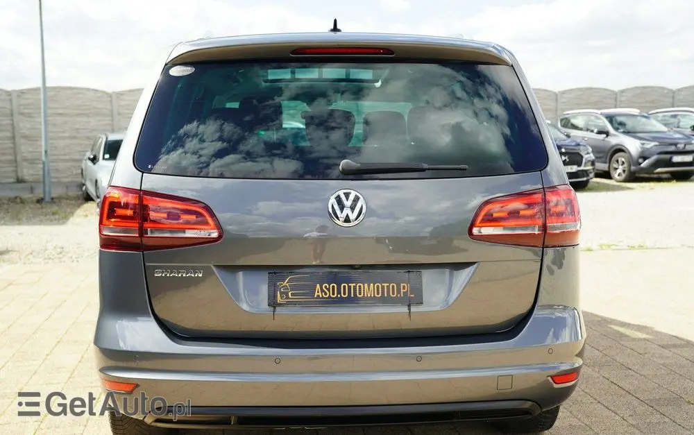 VOLKSWAGEN Sharan 