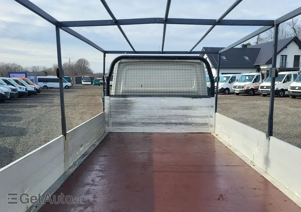VOLKSWAGEN Crafter 2.5 tdi skrzynia 4.40m klima bez rdzy Serwisowany 