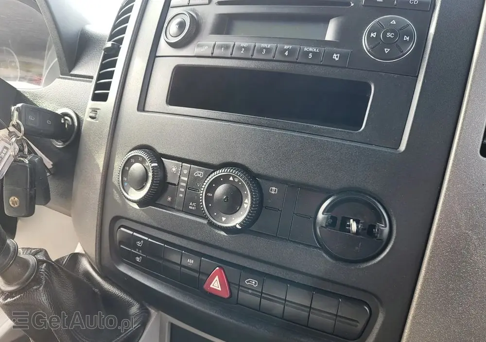 VOLKSWAGEN Crafter 2.5 tdi skrzynia 4.40m klima bez rdzy Serwisowany 