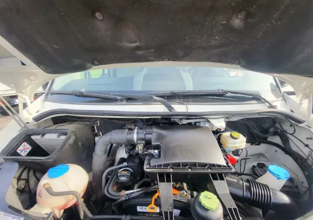 VOLKSWAGEN Crafter 2.5 tdi skrzynia 4.40m klima bez rdzy Serwisowany 