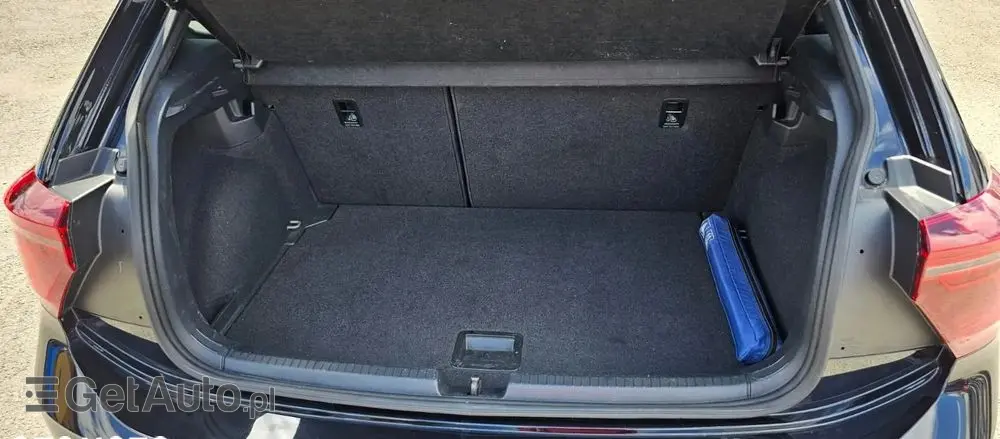 VOLKSWAGEN Polo 1.0 TSI R-Line