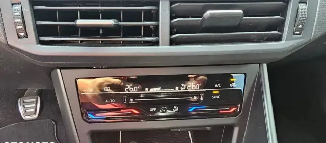 VOLKSWAGEN Polo 1.0 TSI R-Line