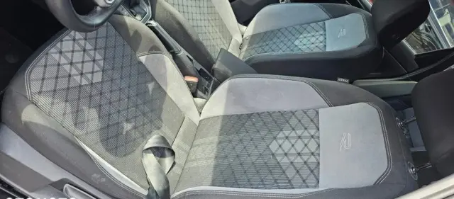 VOLKSWAGEN Polo 1.0 TSI R-Line