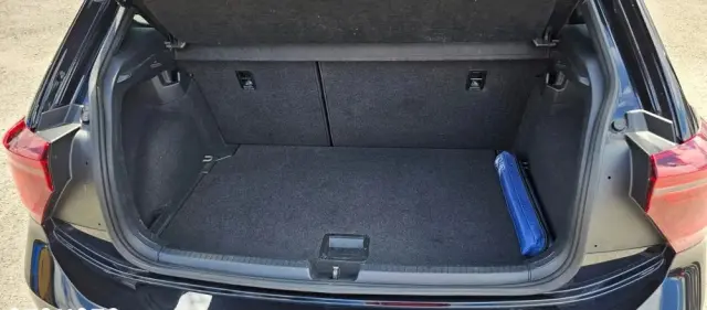 VOLKSWAGEN Polo 1.0 TSI R-Line