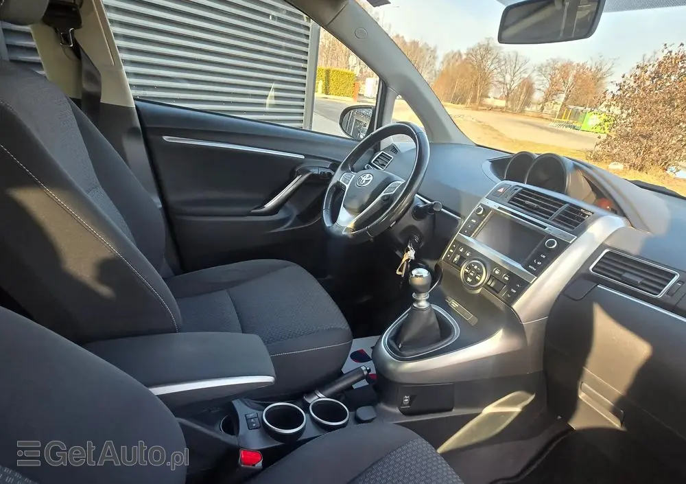 TOYOTA Verso 1.8 5-Sitzer Life