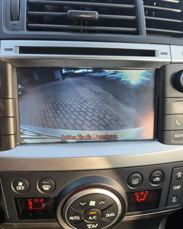 TOYOTA Verso 1.8 5-Sitzer Life