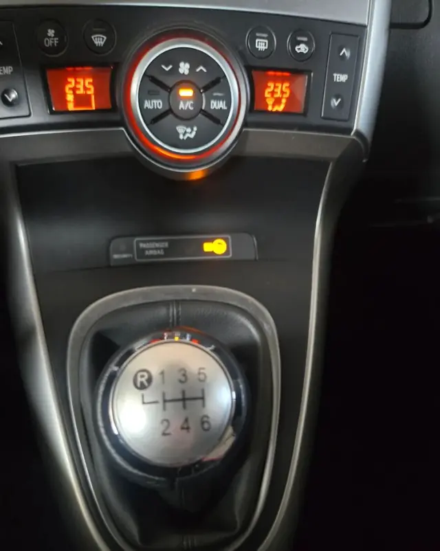 TOYOTA Verso 1.8 5-Sitzer Life