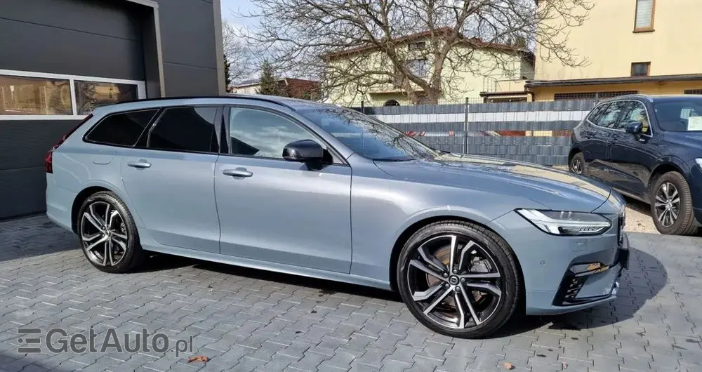 VOLVO V90 T8 AWD Plug-In Hybrid R-Design