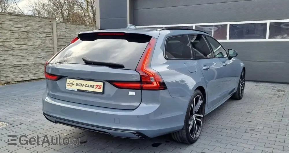 VOLVO V90 T8 AWD Plug-In Hybrid R-Design