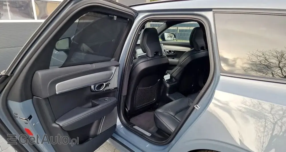 VOLVO V90 T8 AWD Plug-In Hybrid R-Design