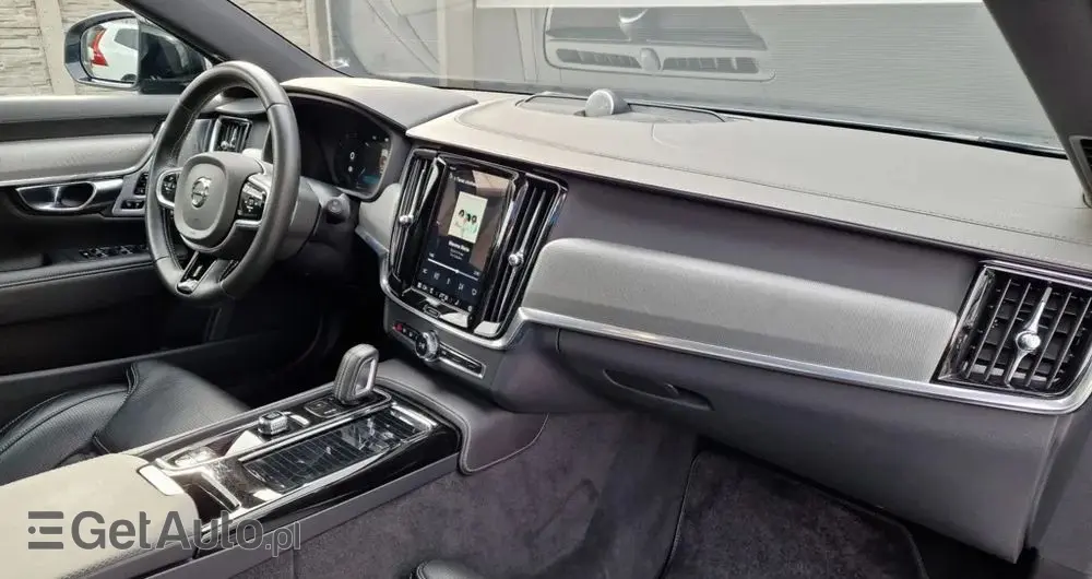 VOLVO V90 T8 AWD Plug-In Hybrid R-Design