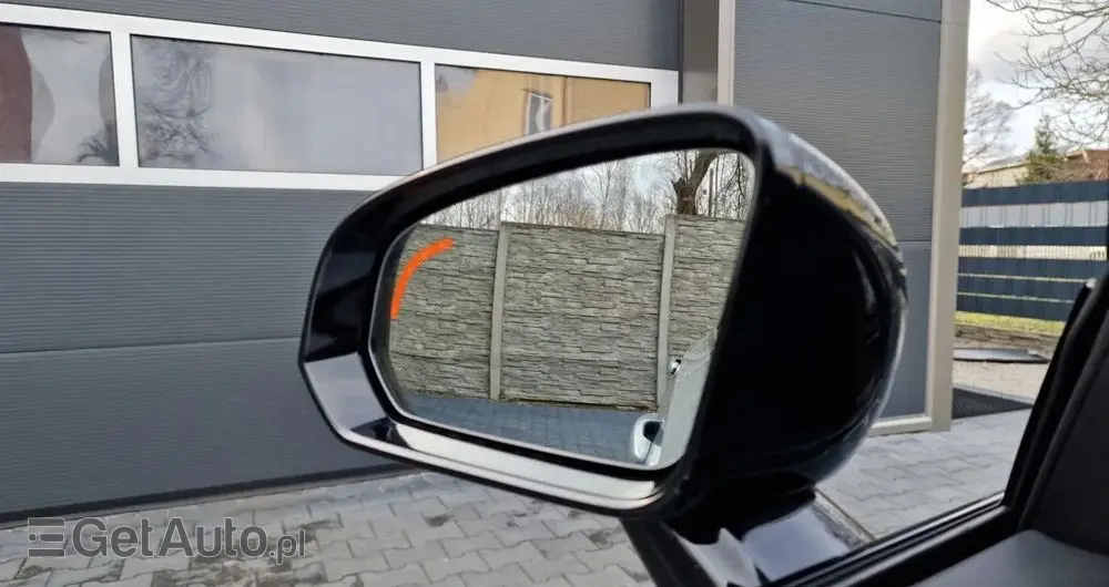 VOLVO V90 T8 AWD Plug-In Hybrid R-Design