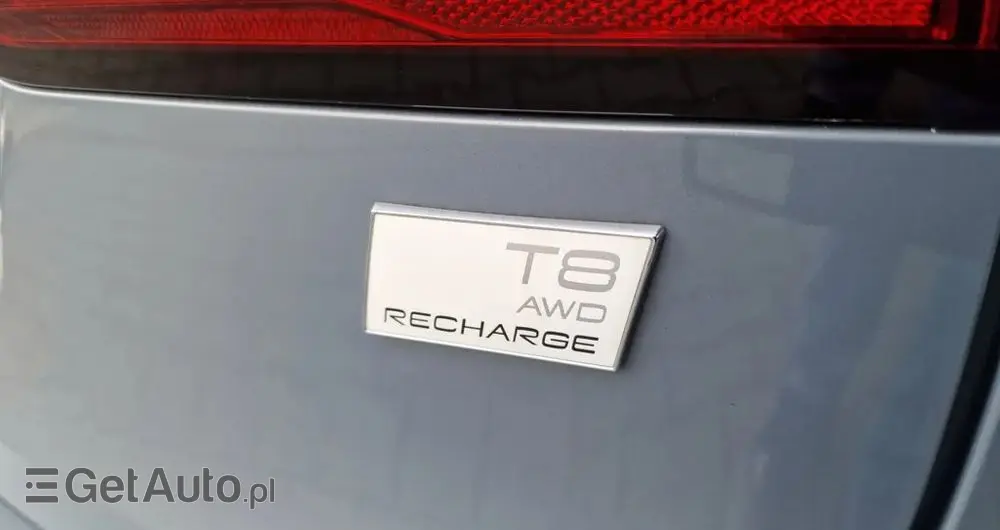VOLVO V90 T8 AWD Plug-In Hybrid R-Design