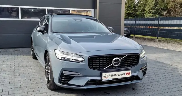 VOLVO V90 T8 AWD Plug-In Hybrid R-Design