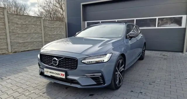 VOLVO V90 T8 AWD Plug-In Hybrid R-Design