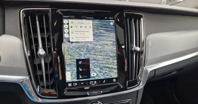 VOLVO V90 T8 AWD Plug-In Hybrid R-Design