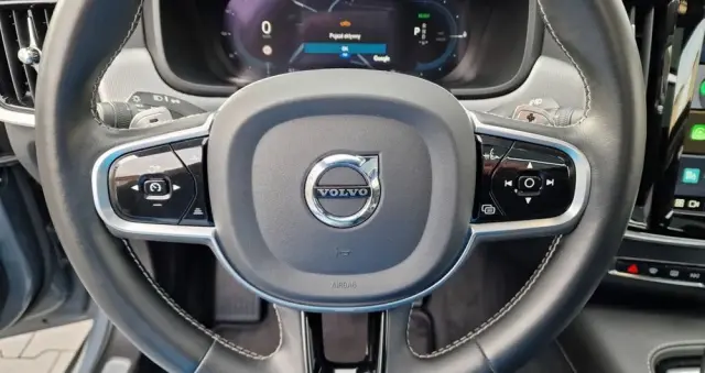 VOLVO V90 T8 AWD Plug-In Hybrid R-Design