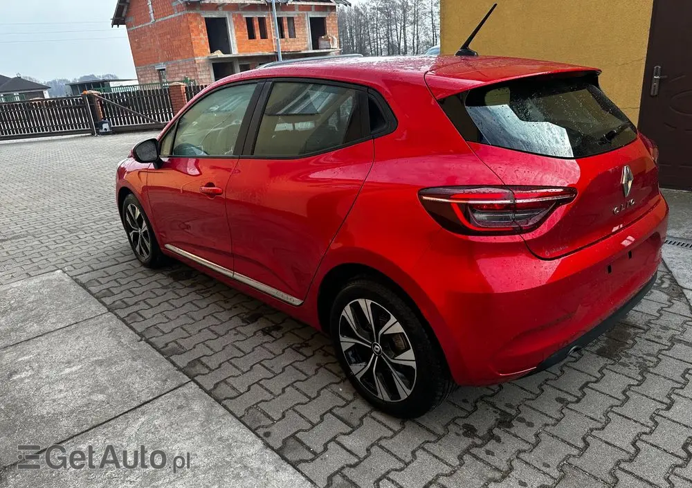 RENAULT Clio BLUE dCi 100 EVOLUTION
