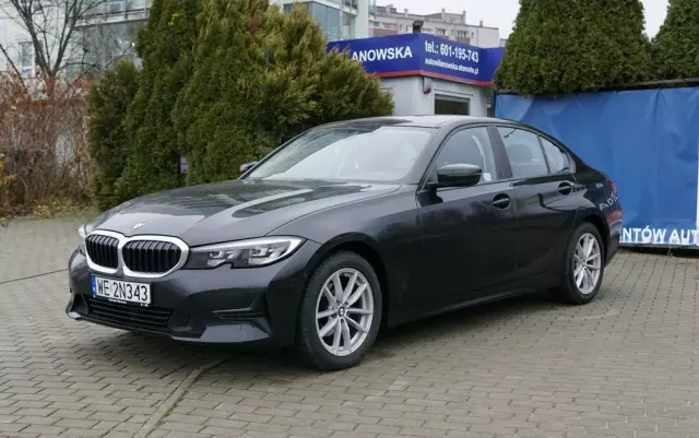 BMW Seria 3 318i Advantage