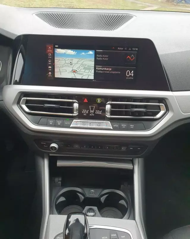 BMW Seria 3 318i Advantage