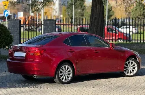 LEXUS IS 