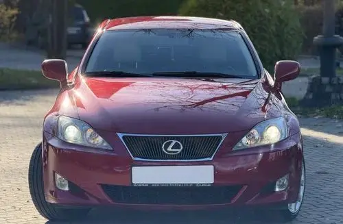 LEXUS IS 