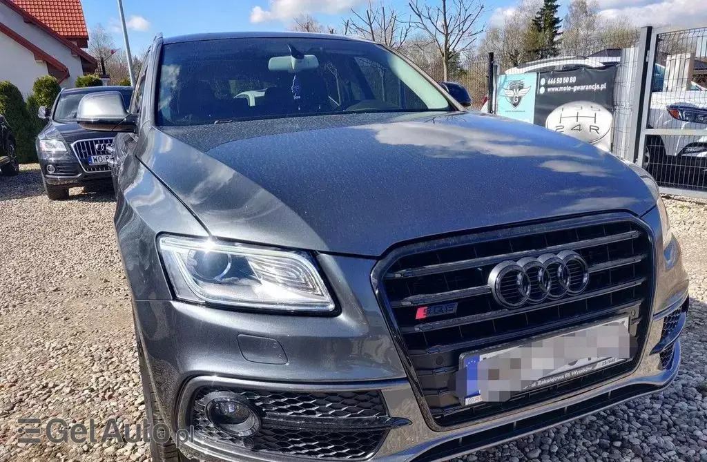 AUDI Q5 