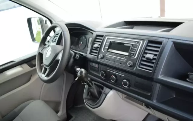 VOLKSWAGEN TRANSPORTER T6 DOKA 