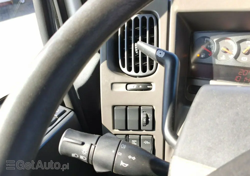 RENAULT Midlum 180.240DXI + HDS HYVA HB170E2 Udzwig 3.6Tony 