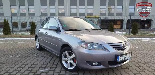 MAZDA 3 