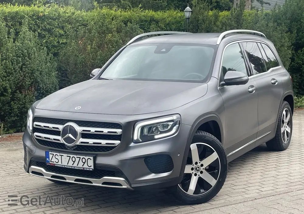 MERCEDES-BENZ GLB 200 d Progressive 8G-DCT