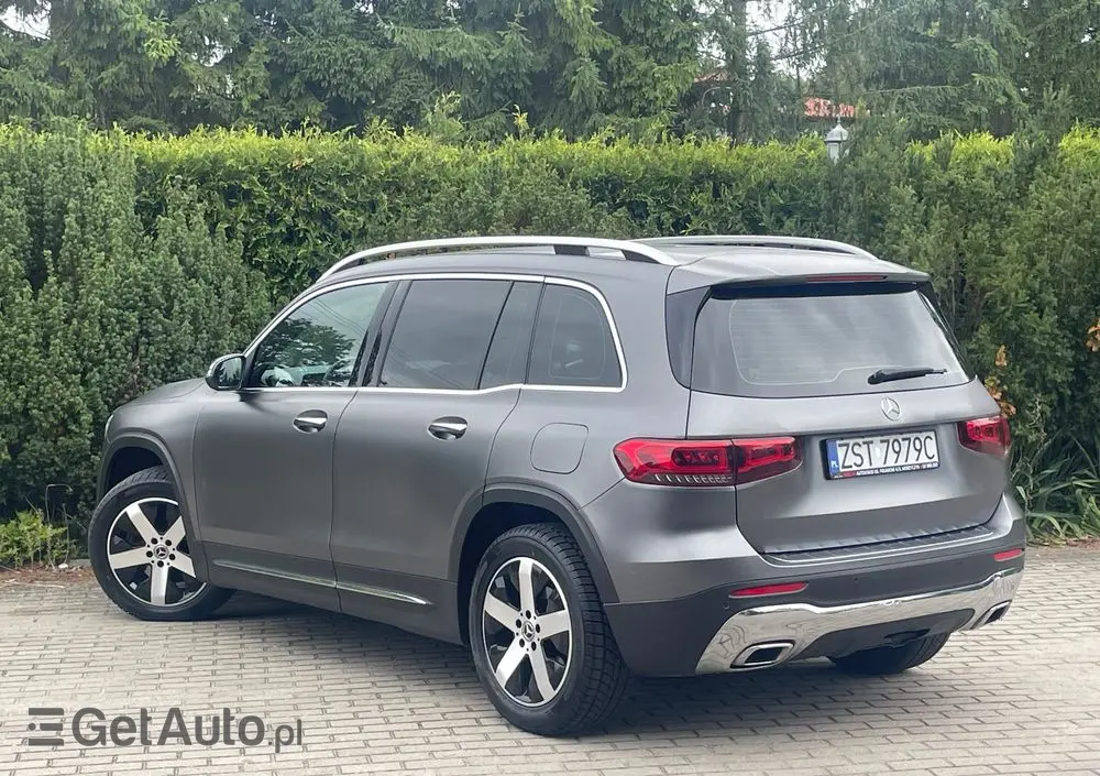 MERCEDES-BENZ GLB 200 d Progressive 8G-DCT