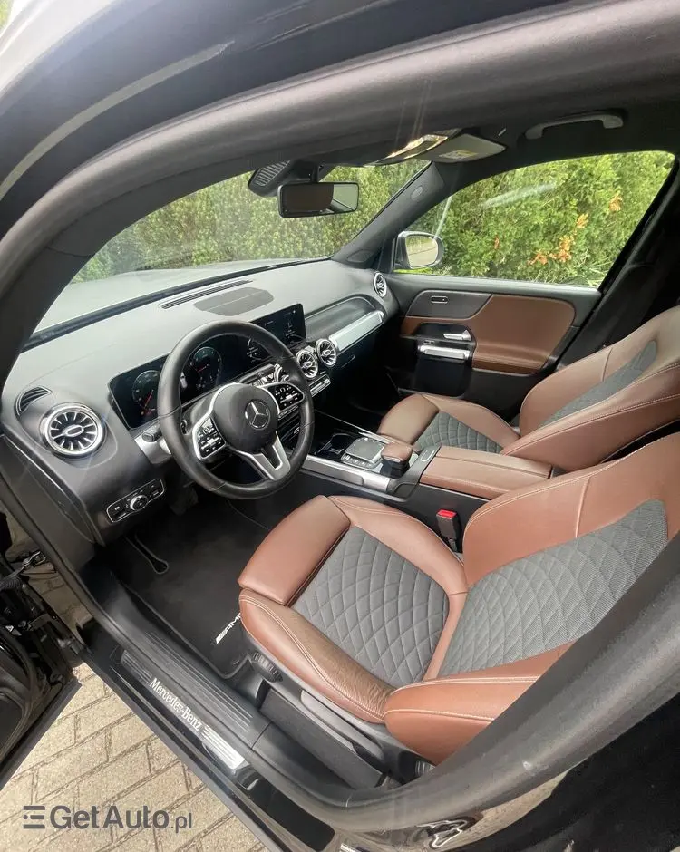 MERCEDES-BENZ GLB 200 d Progressive 8G-DCT