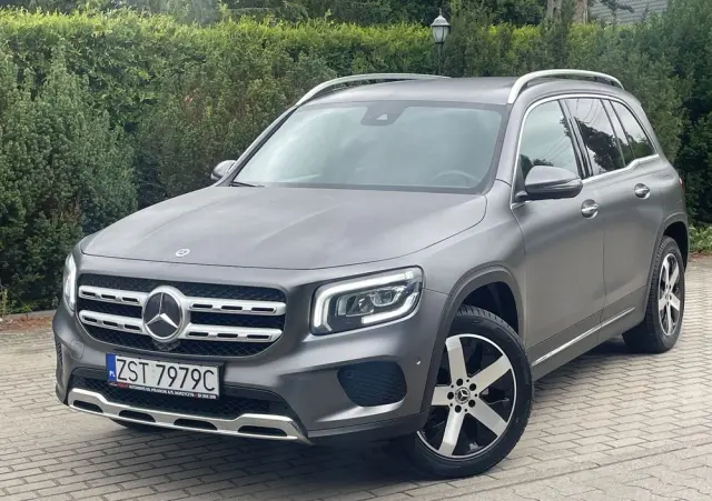 MERCEDES-BENZ GLB 200 d Progressive 8G-DCT