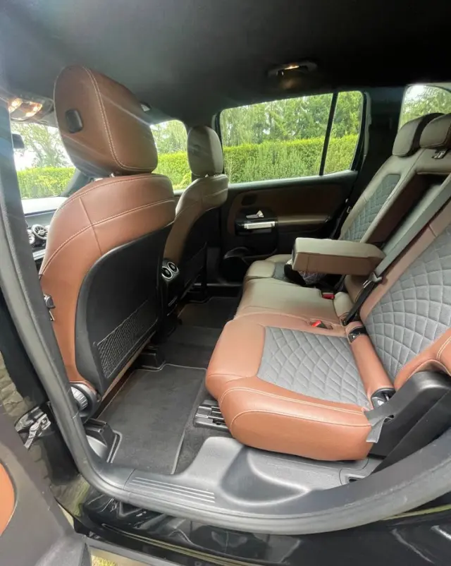 MERCEDES-BENZ GLB 200 d Progressive 8G-DCT