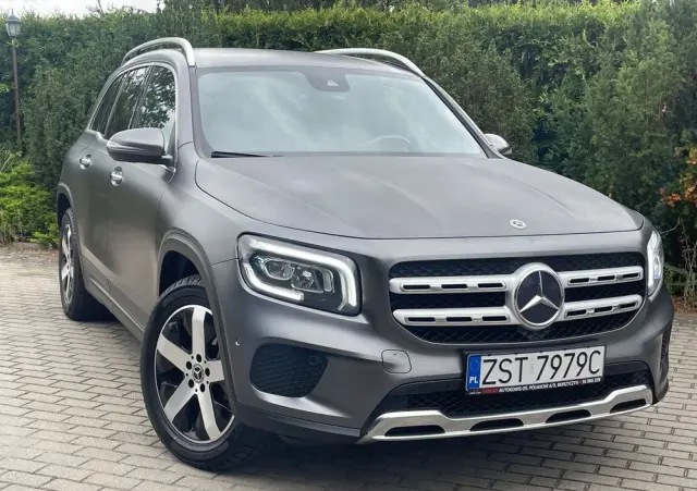 MERCEDES-BENZ GLB 200 d Progressive 8G-DCT