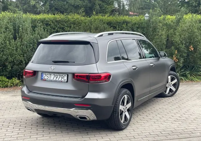 MERCEDES-BENZ GLB 200 d Progressive 8G-DCT