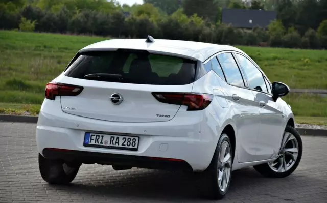 OPEL Astra 