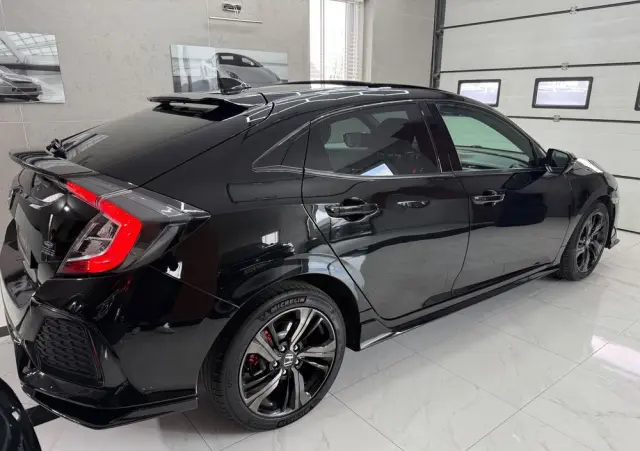 HONDA Civic 1.5 i-VTEC Turbo CVT Sport