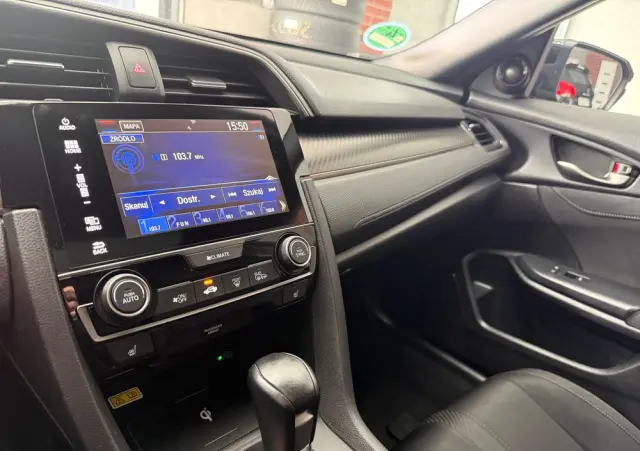 HONDA Civic 1.5 i-VTEC Turbo CVT Sport