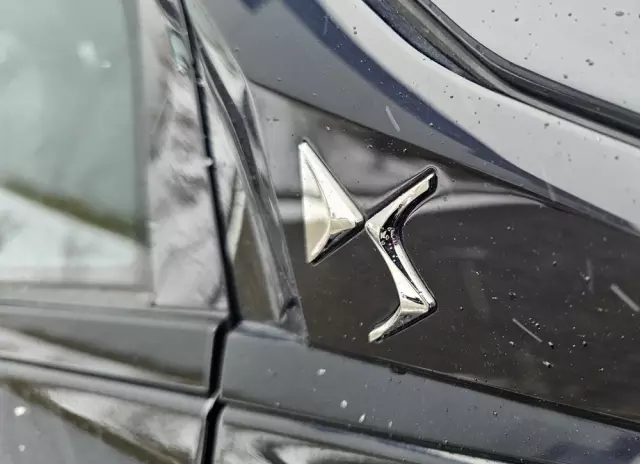 DS AUTOMOBILES DS 4 
